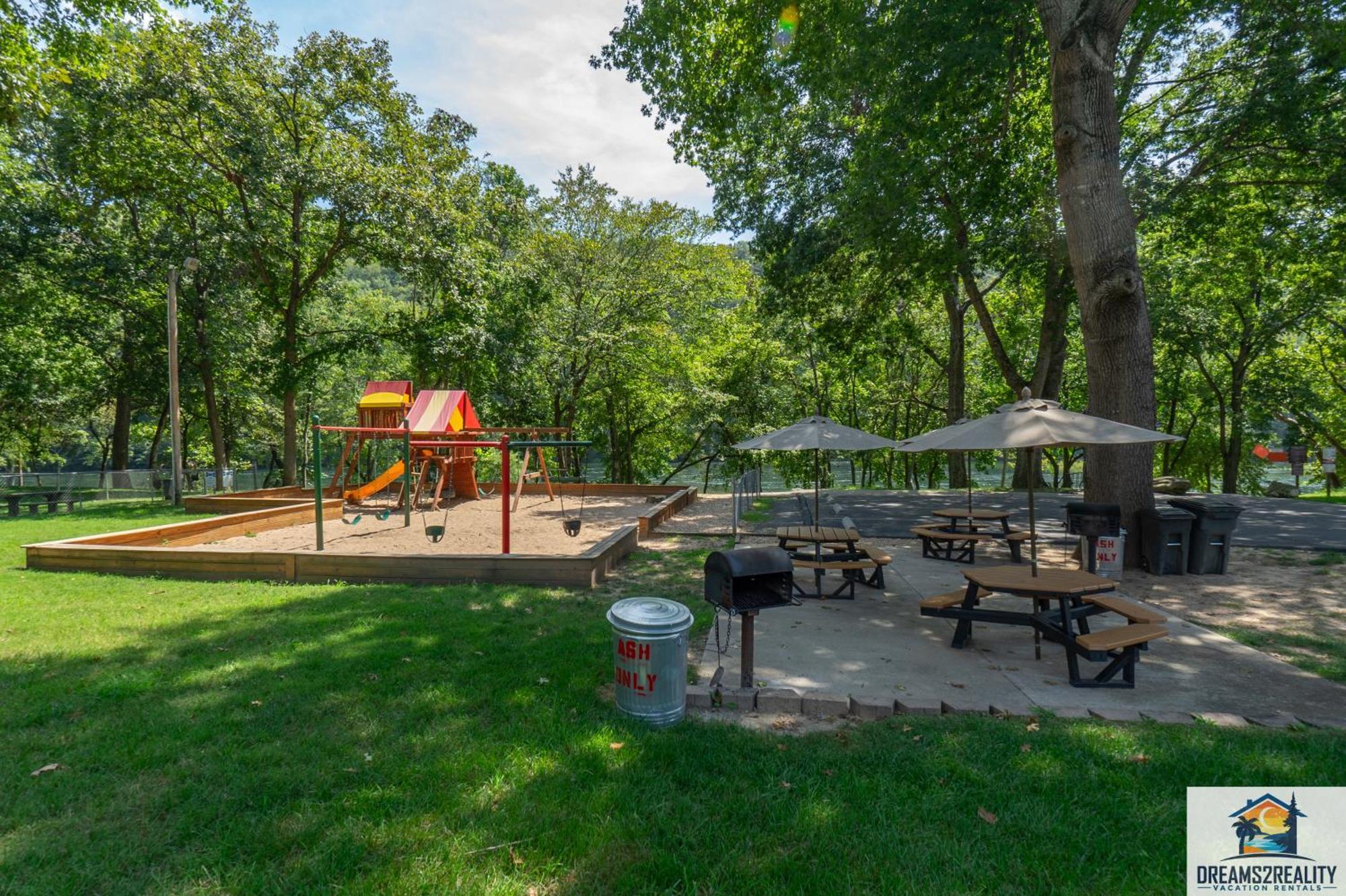 3Br Condo With Lake View - Trout Fishing - Playground - 2 Pools - Free Tickets Included - Pr69-9 Брэнсон Экстерьер фото